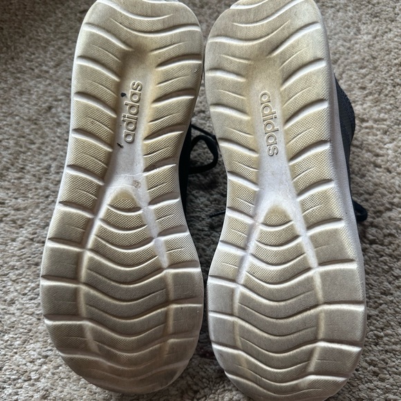 COPY - Women’s adidas cloudfoam shoes - Picture 4 of 5